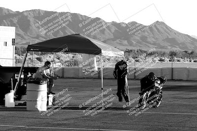 media/Sep-25-2023-Moto Forza (Mon) [[81ffa65e0a]]/Around the Pits/